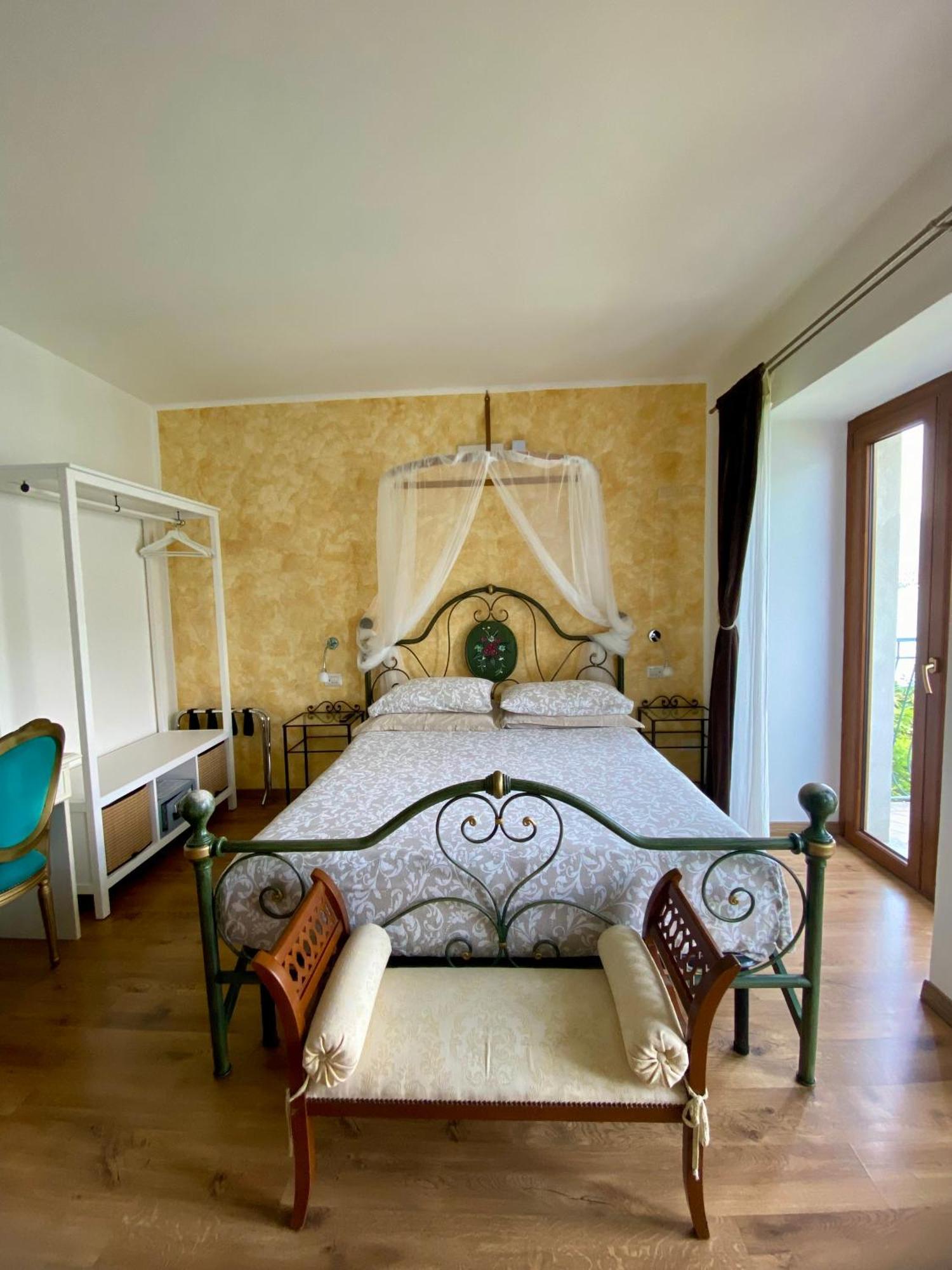 B&B Nest On The Lake เลซเซโน ภายนอก รูปภาพ